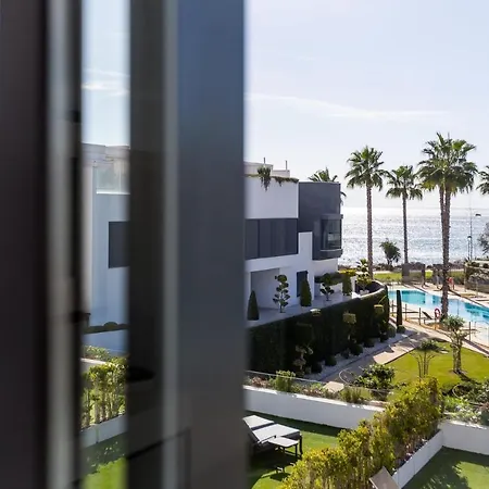 De Lujo En The Island Estepona
