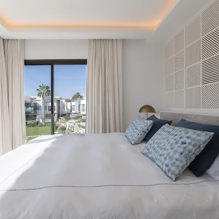 De Lujo En The Island Estepona